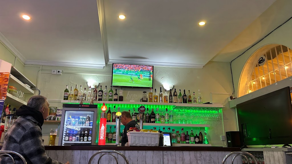 The Swan — Ambiente
