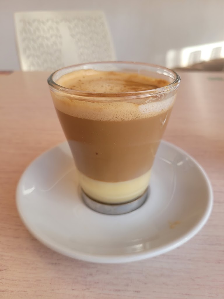 Cafeteria Caffettos — Cafe