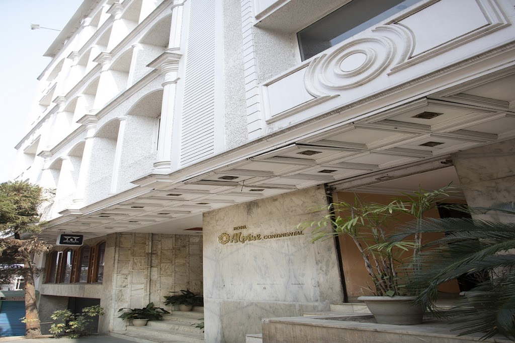 Hotel Alpine Continental Shillong