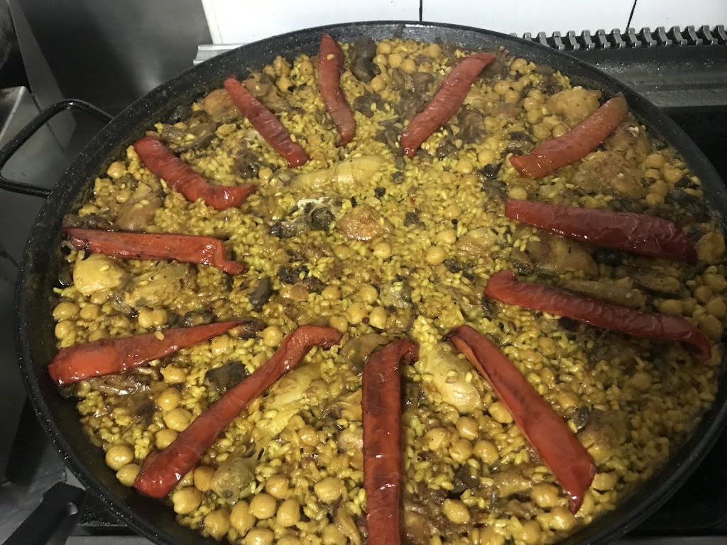 Bar La Guitarra — Paella