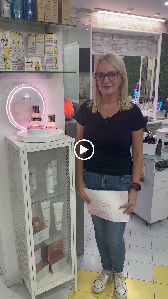 Peluqueria y Estetica Assessoria D'Imatge — Peinado