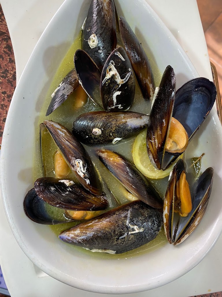 Restaurante Sevilla — Comida y bebida