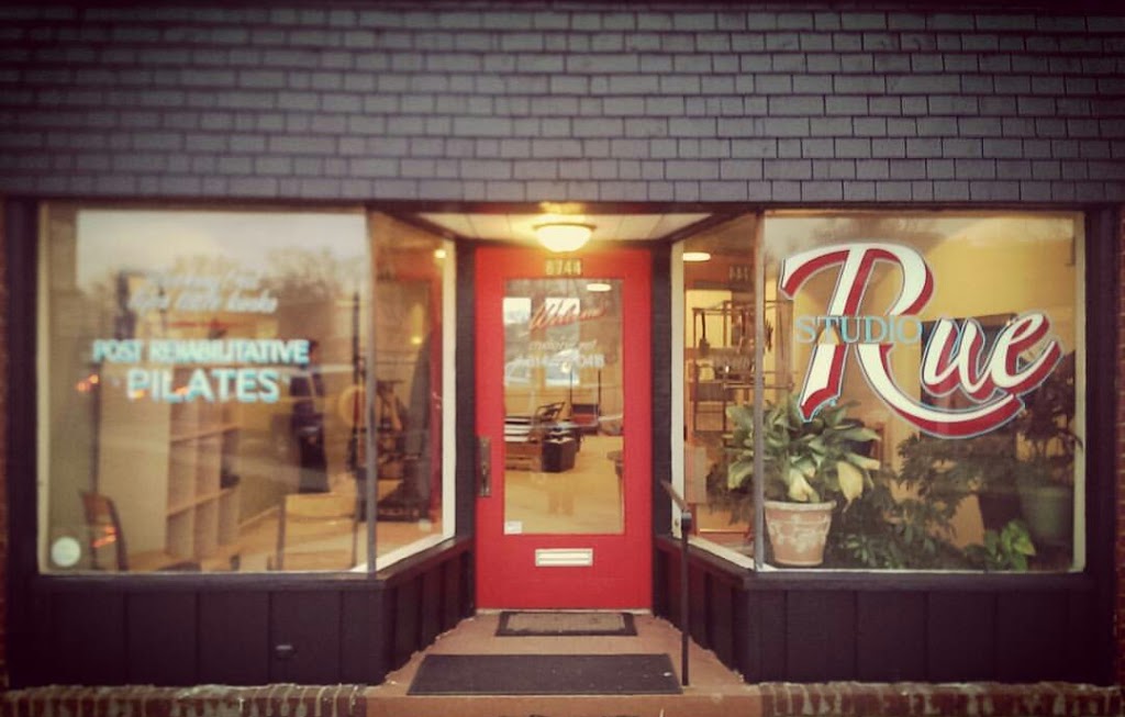  Studio Rue Ltd Saint Louis