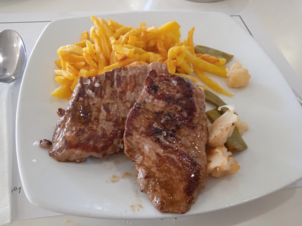 Restaurante La Ralea — Comida y bebida