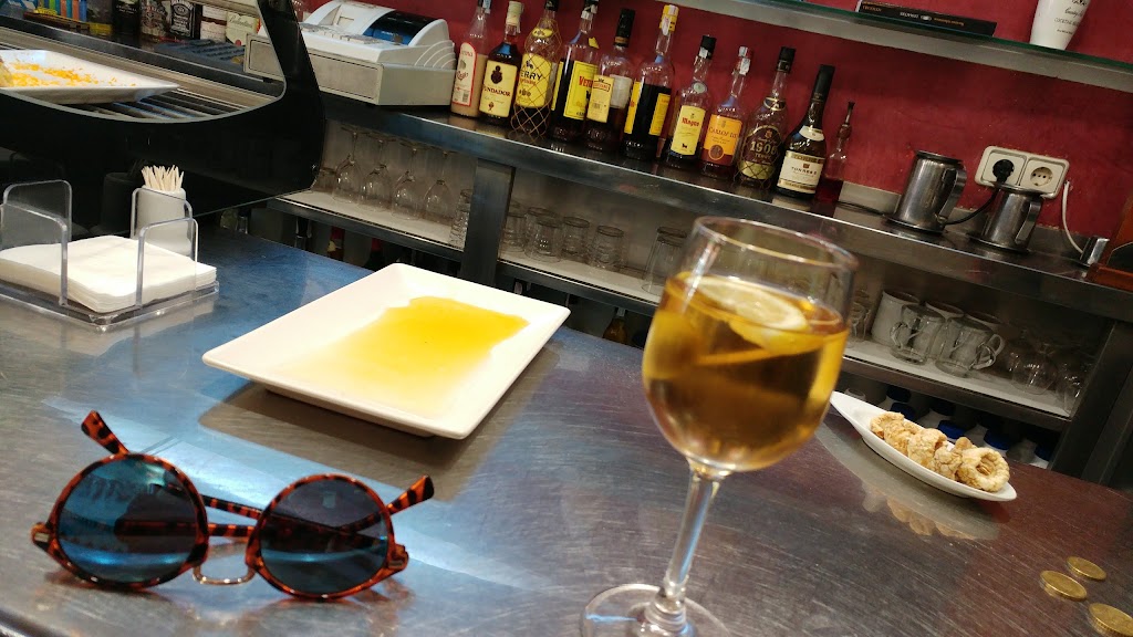 Bar Iman Cafeteria — Comida y bebida