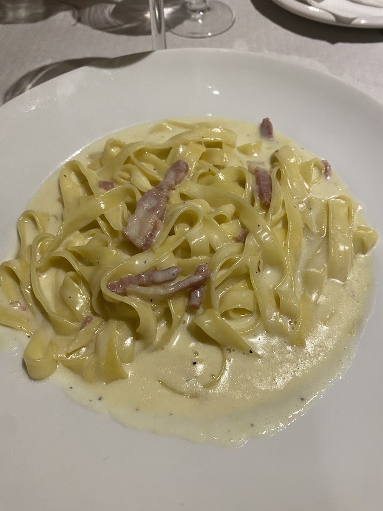 Restaurante pizzeria Bruno Caruso Elda — Comida y bebida