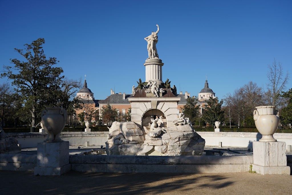 Fuente de Hercules y Anteo