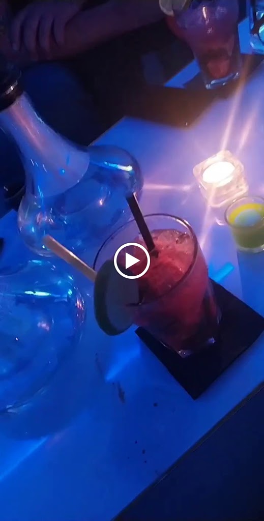 Al Mashrabia Shisha Martorell — Comida y bebida