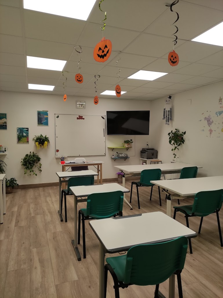 Rainbow School of English Hondarribia