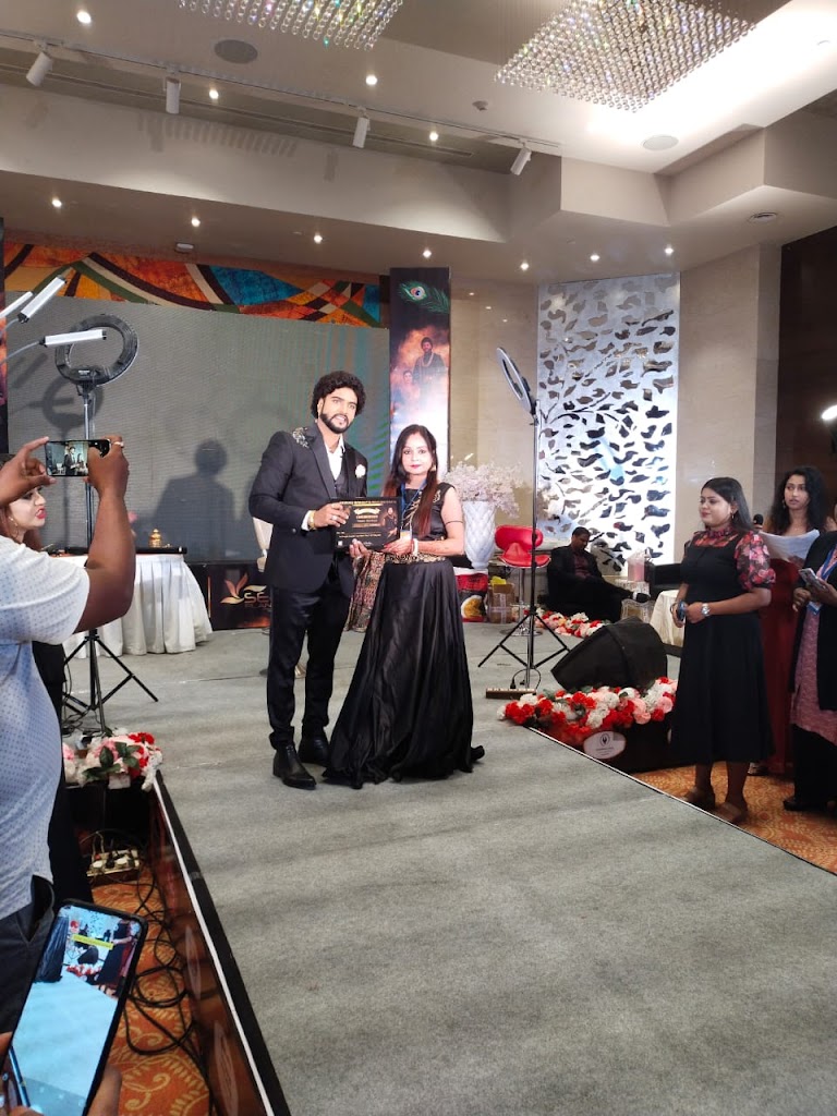 Kashish Beauty Parlour