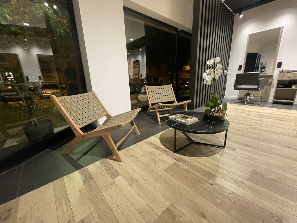 Alma Le Salon — Interior