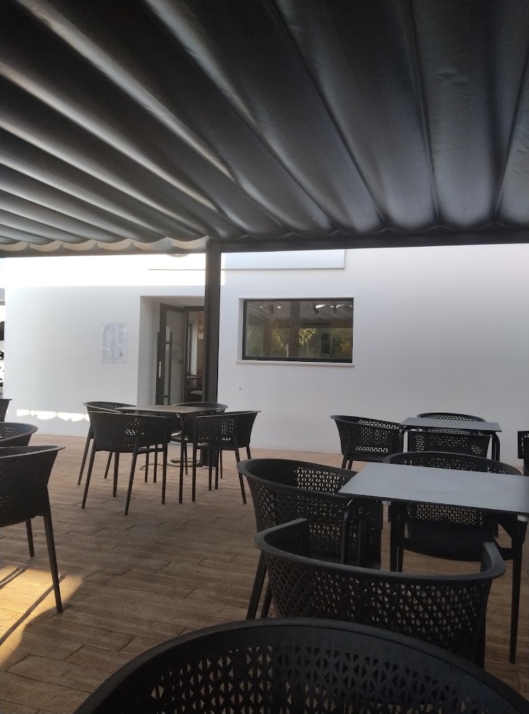 Del Poble Pizzeria Museros — Ambiente