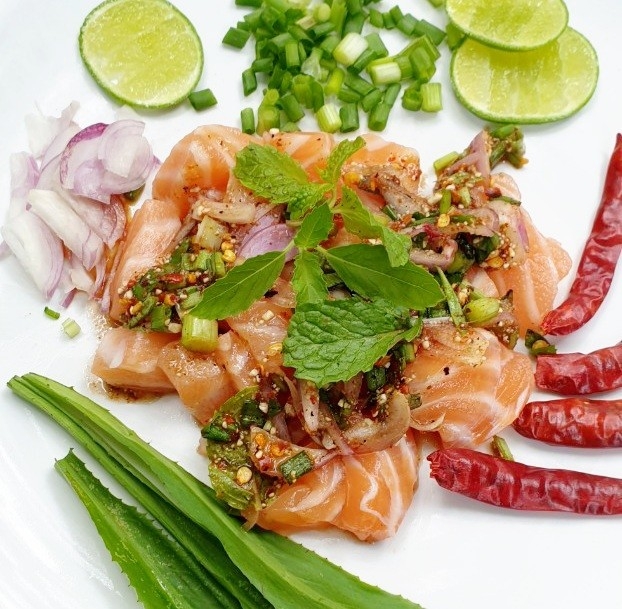 GubGlam ร้านกับแก้ม หอยนางรม กุ้งแช่น้ำปลา ปลาแซลม่อน의 사진