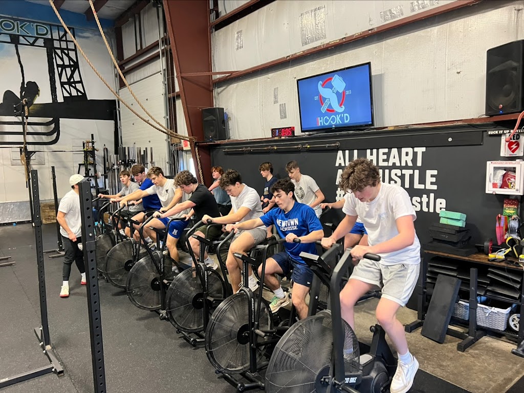  Hook’d Athletic Company / CrossFit Hook’d