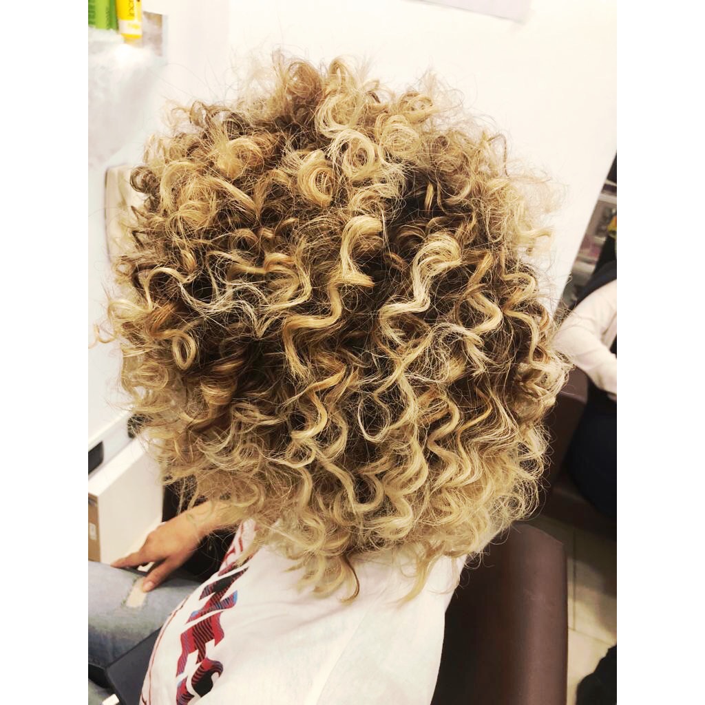 !Y yo con estos pelos! — Peinado