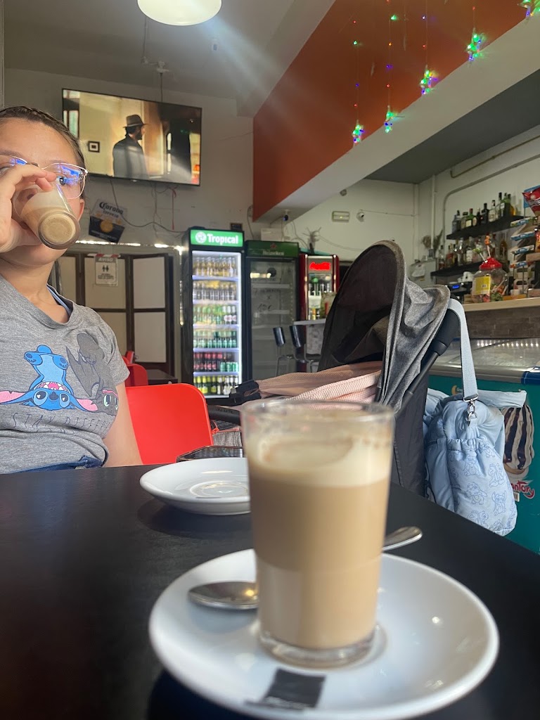 El cafelito y algo mas. — Cafe