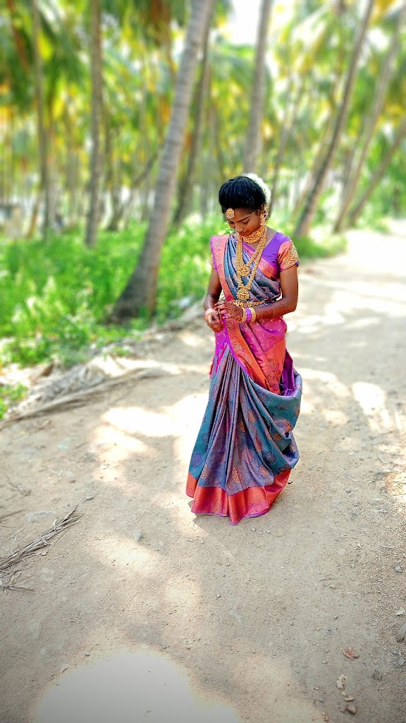 Girisha Beauty Parlour