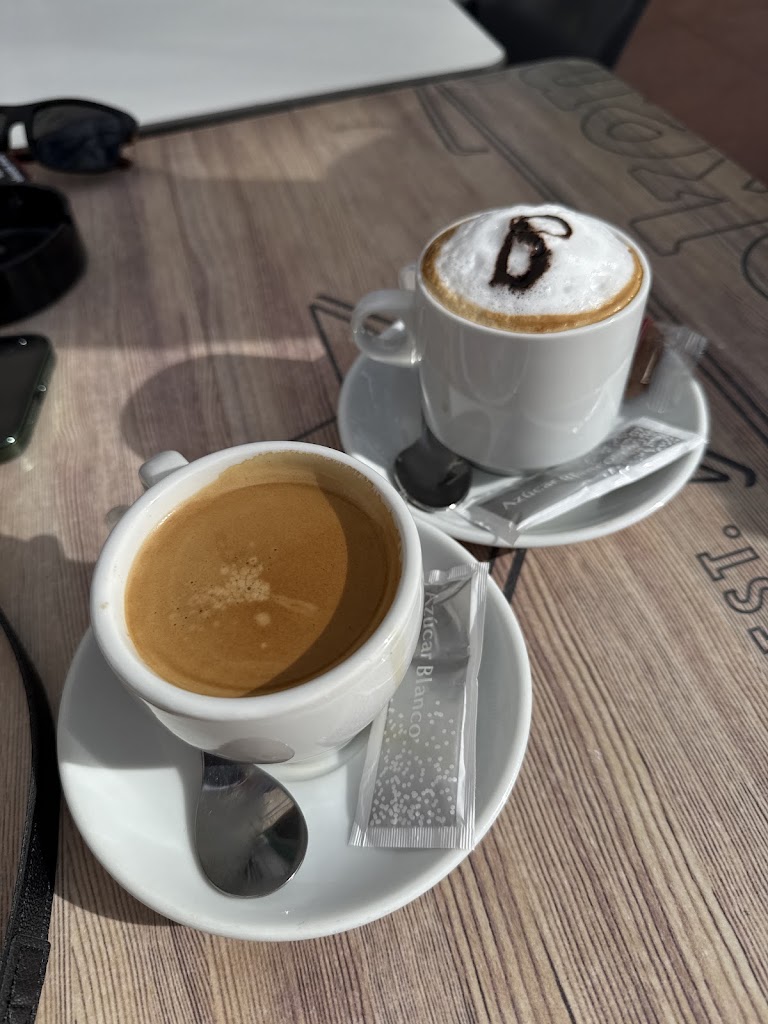 Cee Jay's Cafe-Bar — Mas recientes