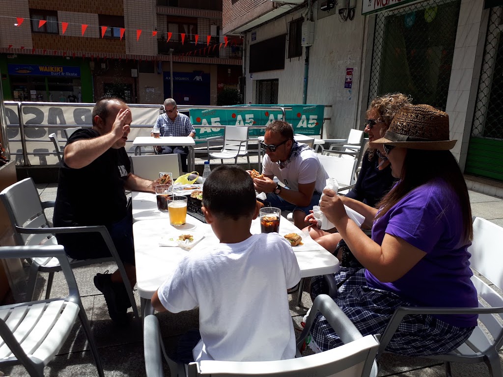 Cafeteria Bar Mambo — Ambiente