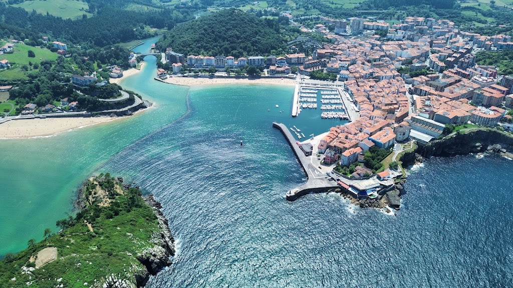 Camping & Bungalows Leagi