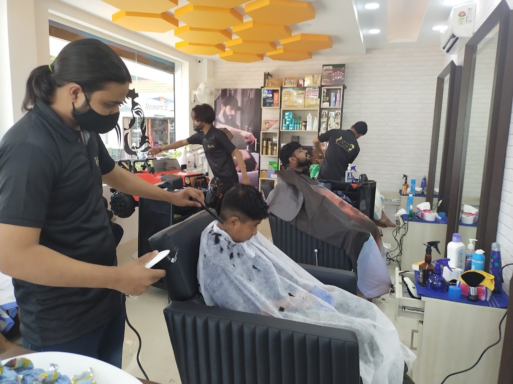 Romance Unisex Beauty Parlour