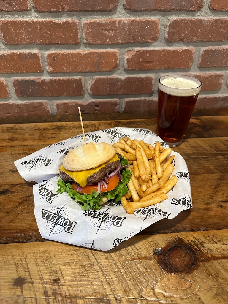  Powell's on Round Lake