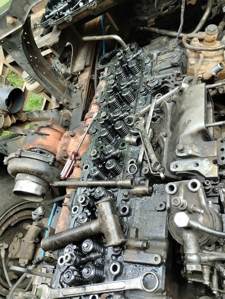 Bengkel truk mandiri