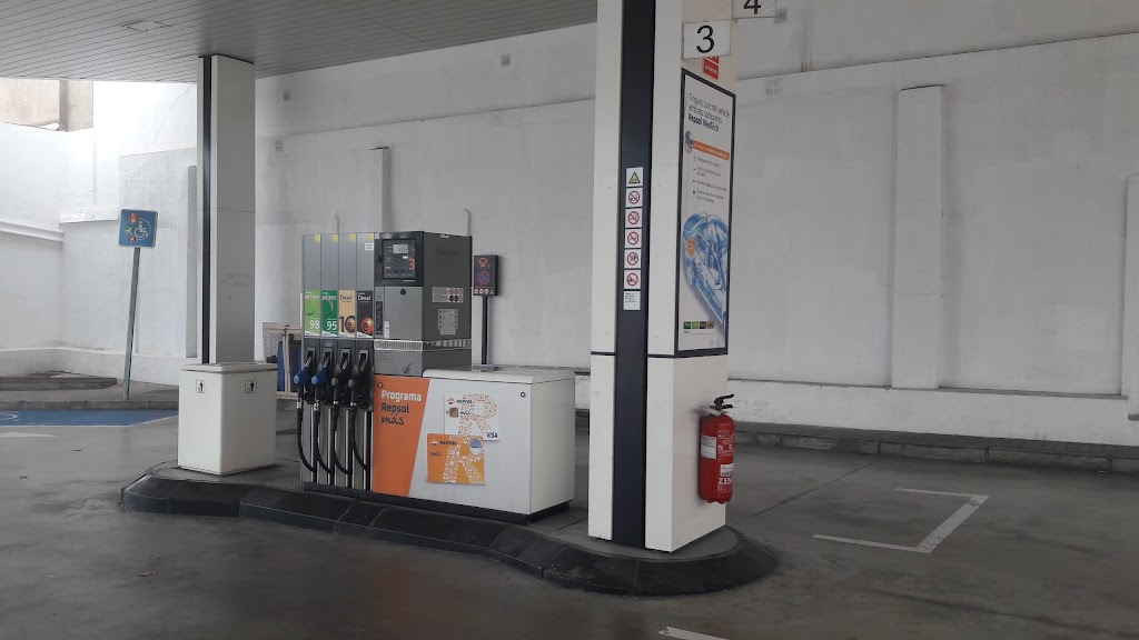 Estacion de Servicio Repsol — Surtidor de combustible