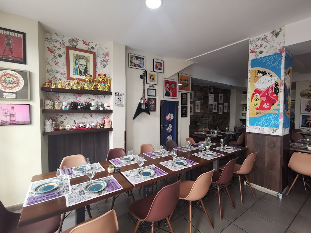 La Piramide, Gandia. Restaurante. — Todas