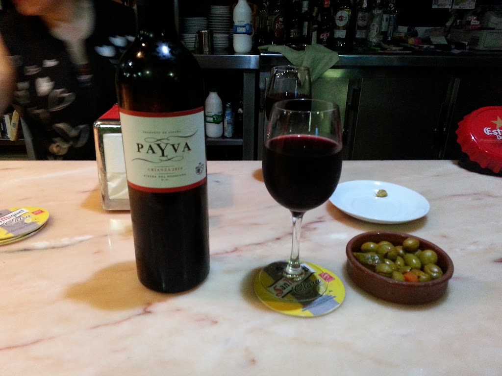 Bar-Restaurant Cal Rufi — Comida y bebida