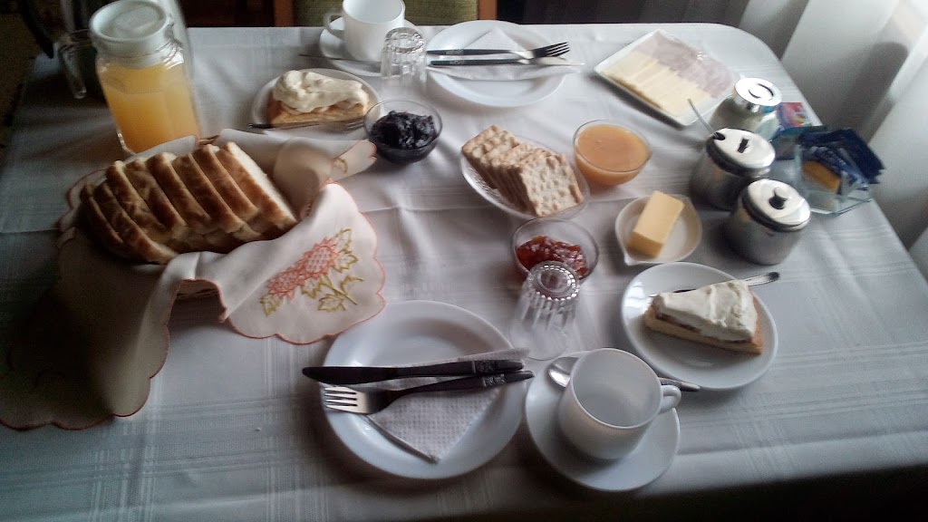Comida y bebida