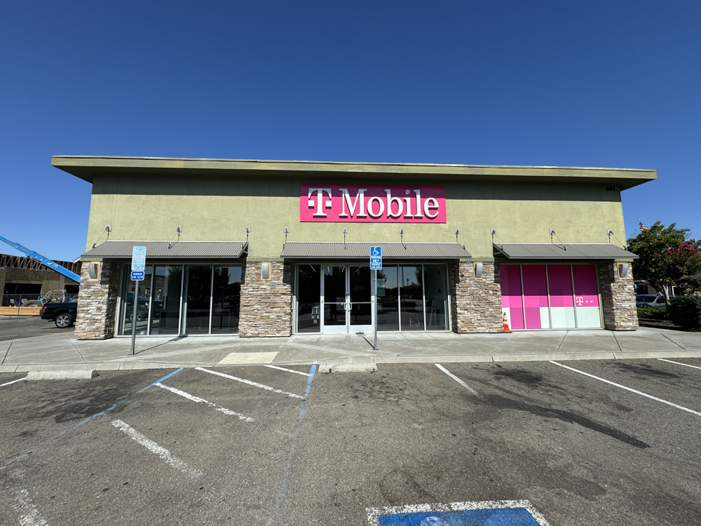 T-Mobile Experience Store - Cell phone store in Manteca , United States of America