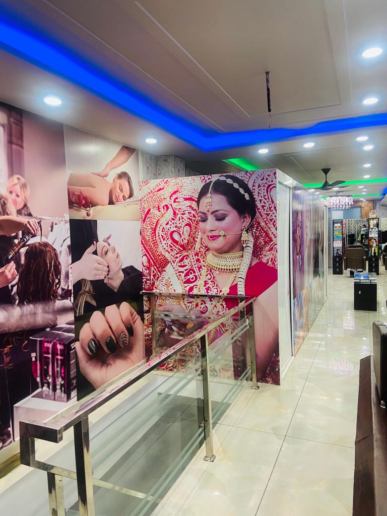 Gold Makeup Beauty Studio