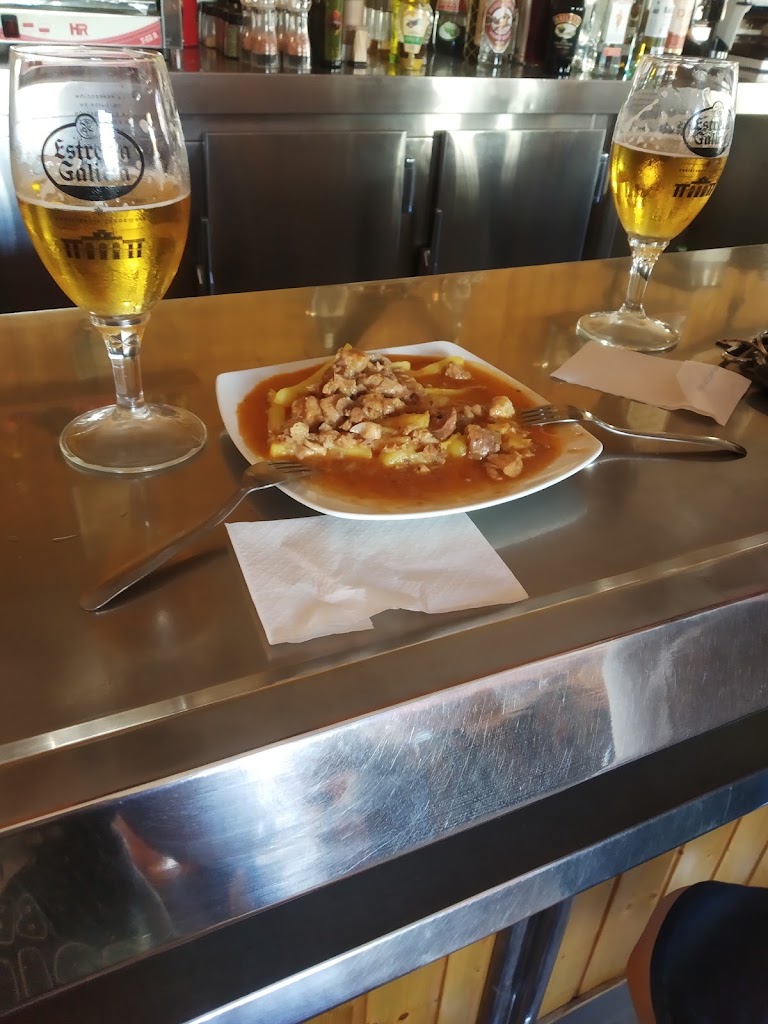 CAFE-BAR VENECIA — Comida y bebida