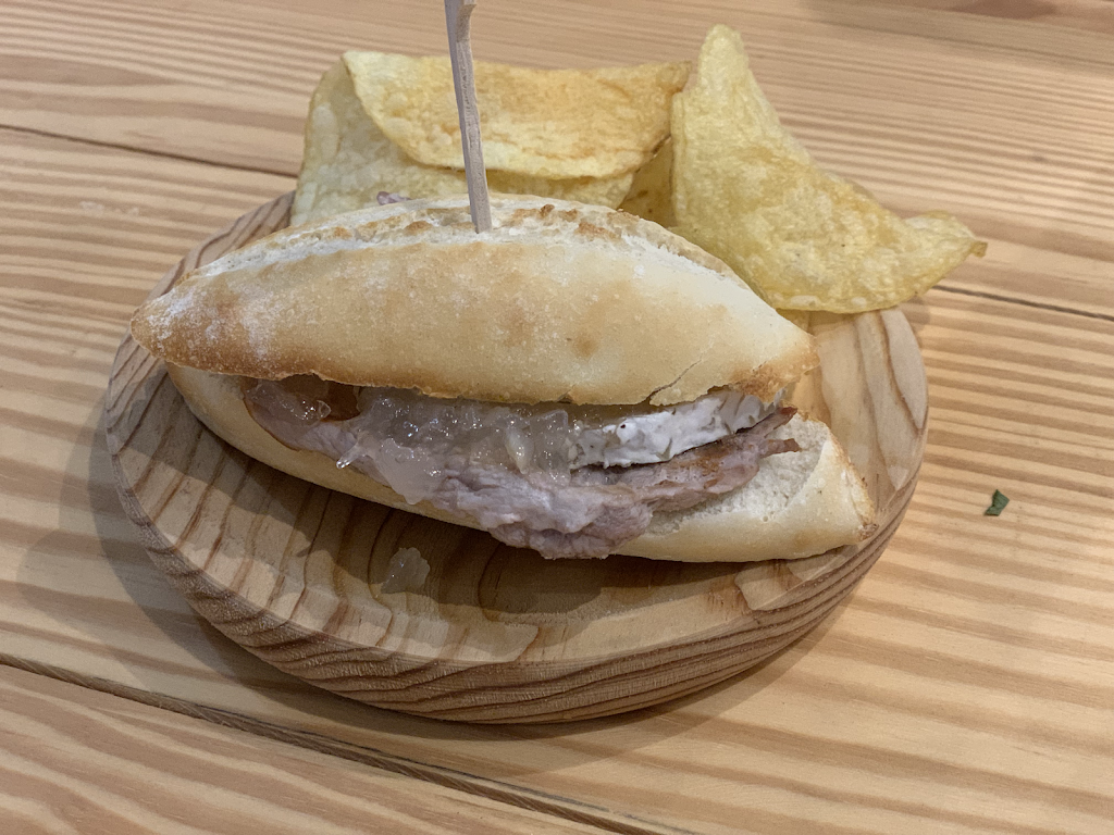 Restaurante El Rincon de Manuela — Comida y bebida