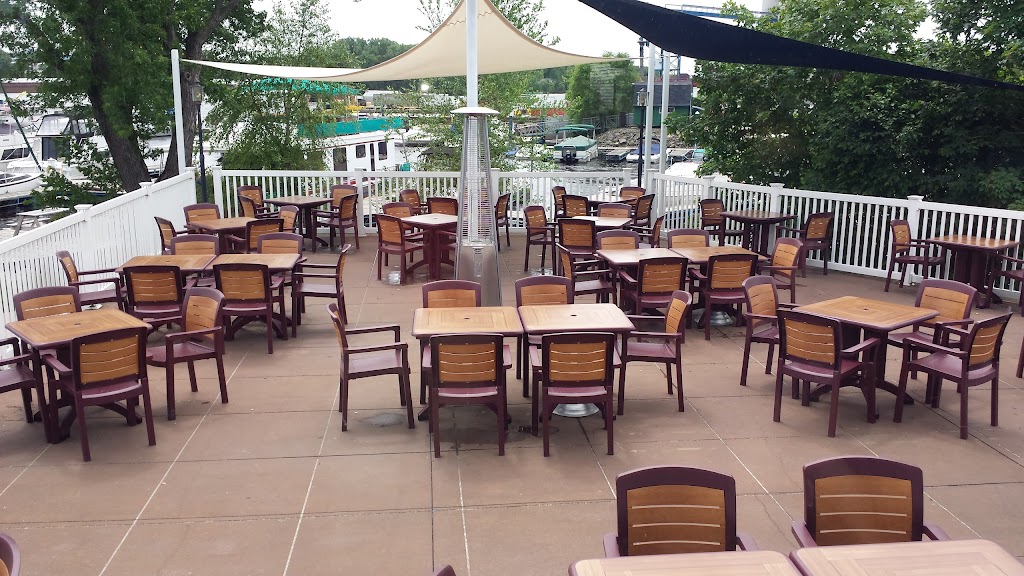  Huck Finn's On the Water