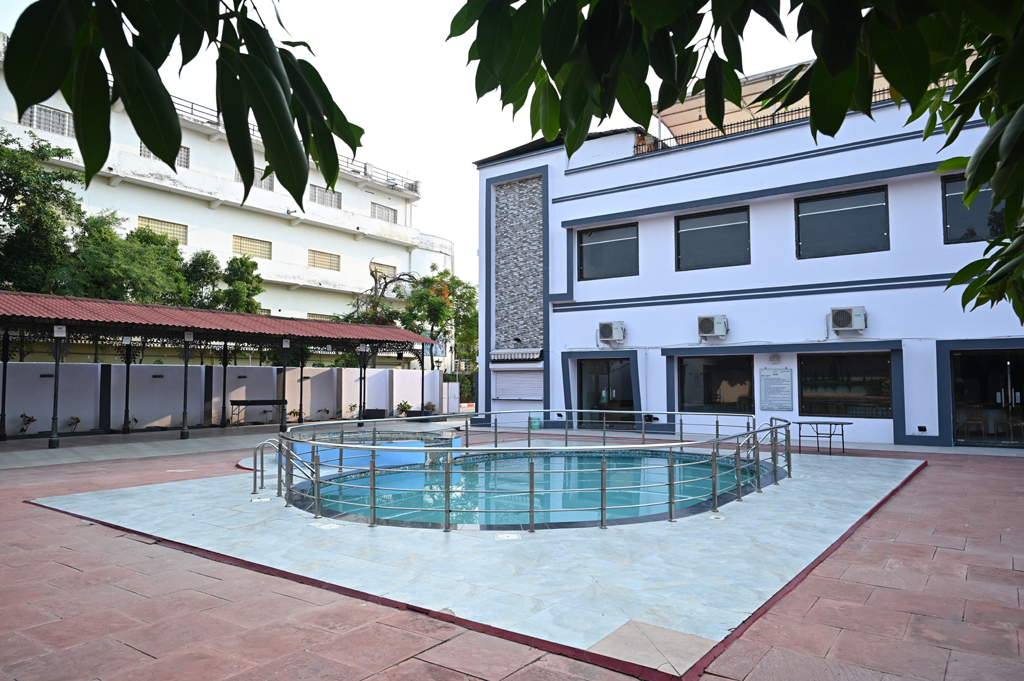 Hotel Shark Inn