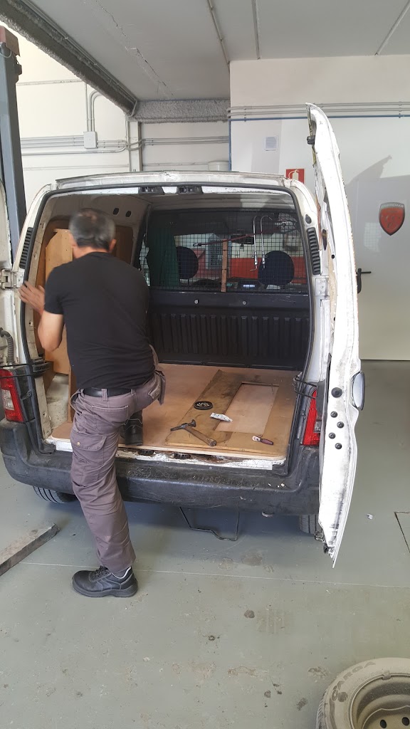 TALLERES EMPREMAR — Del propietario