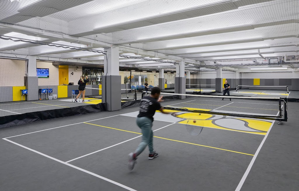 Court 16 Manhattan-FiDi - Tennis Remixed