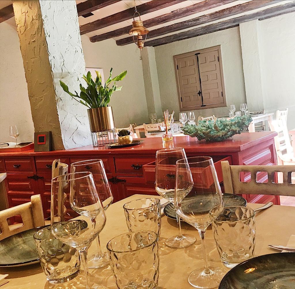 Vaoke Gastro Bar — Ambiente