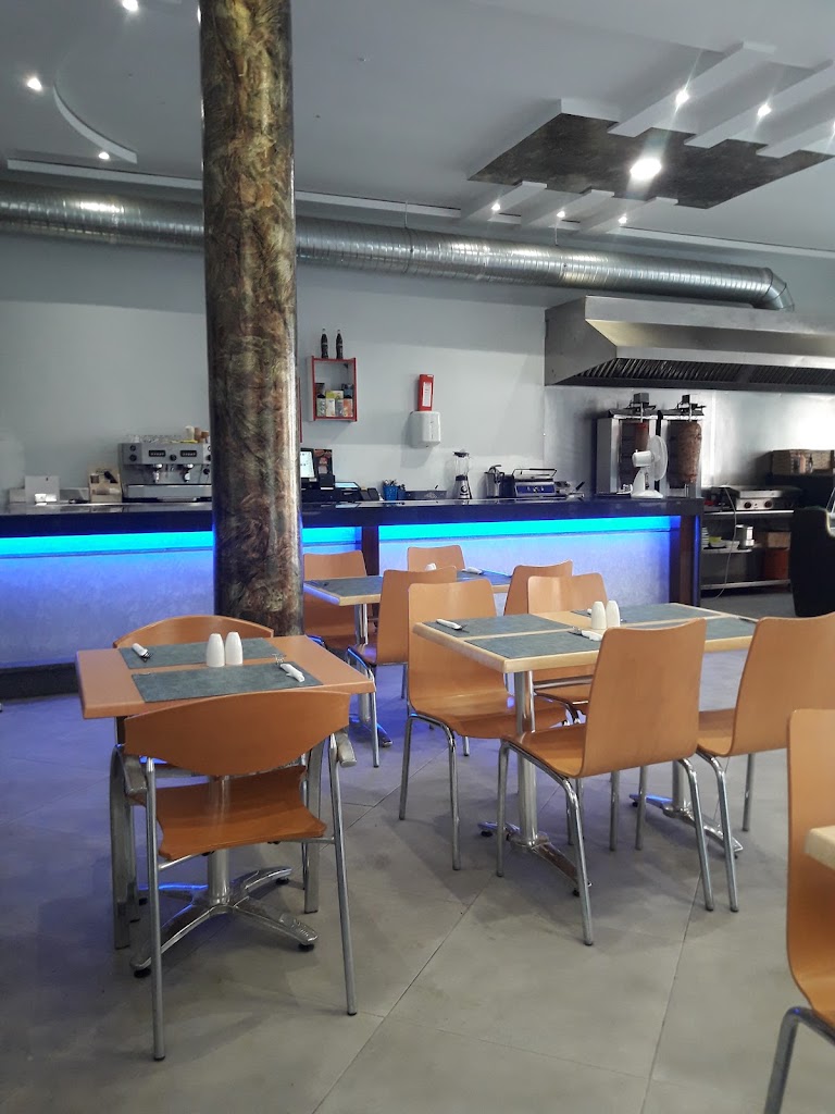 Kebab Los Pinos — Ambiente
