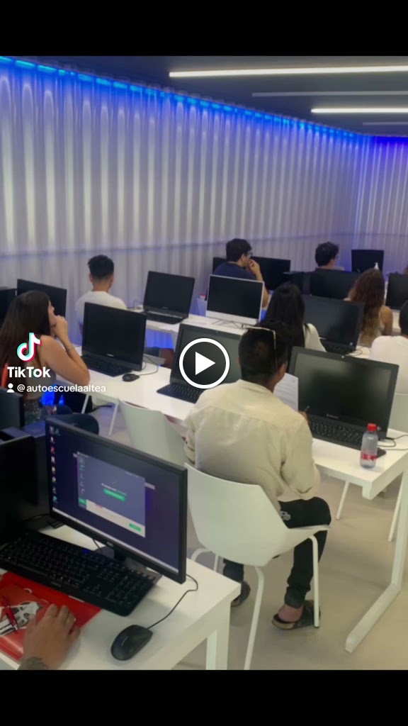 Autoescuela Altea — Del propietario