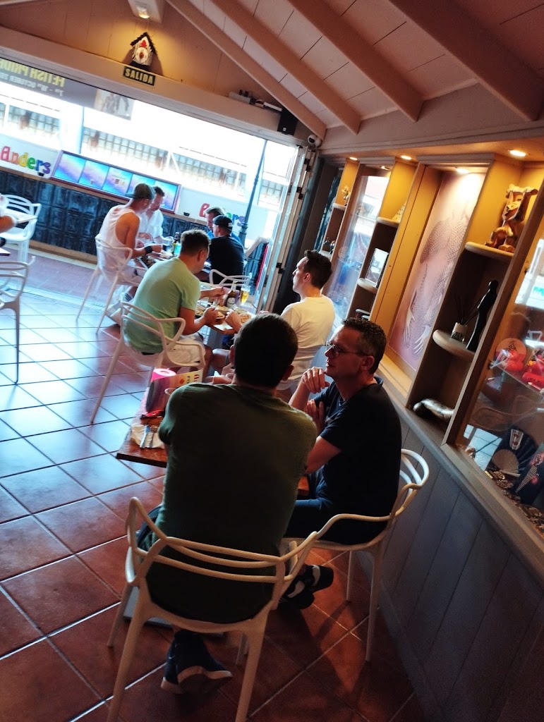 Restaurante ANDERS INDONESIAN RESTAURANT — Ambiente