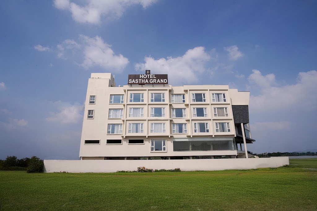Hotel Sasthagrand