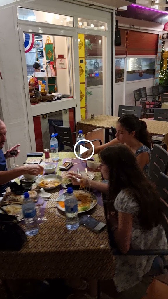 TiNNTHAi Thai Restaurant Torremolinos — Videos