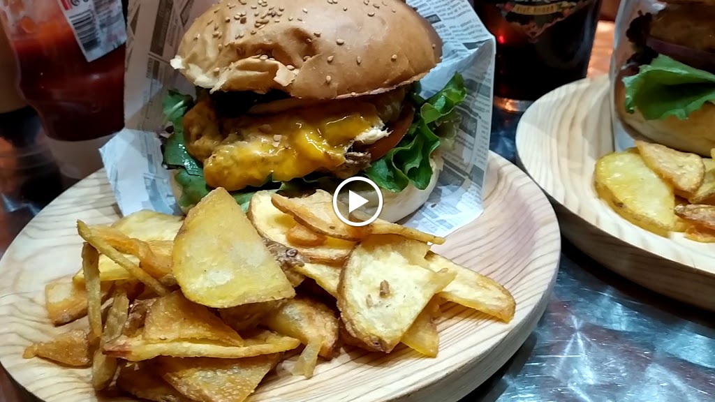 Moica Burger — Videos