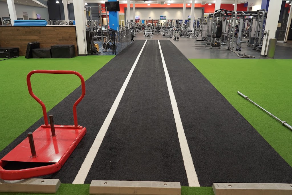  Genesis Health Clubs - East Harry