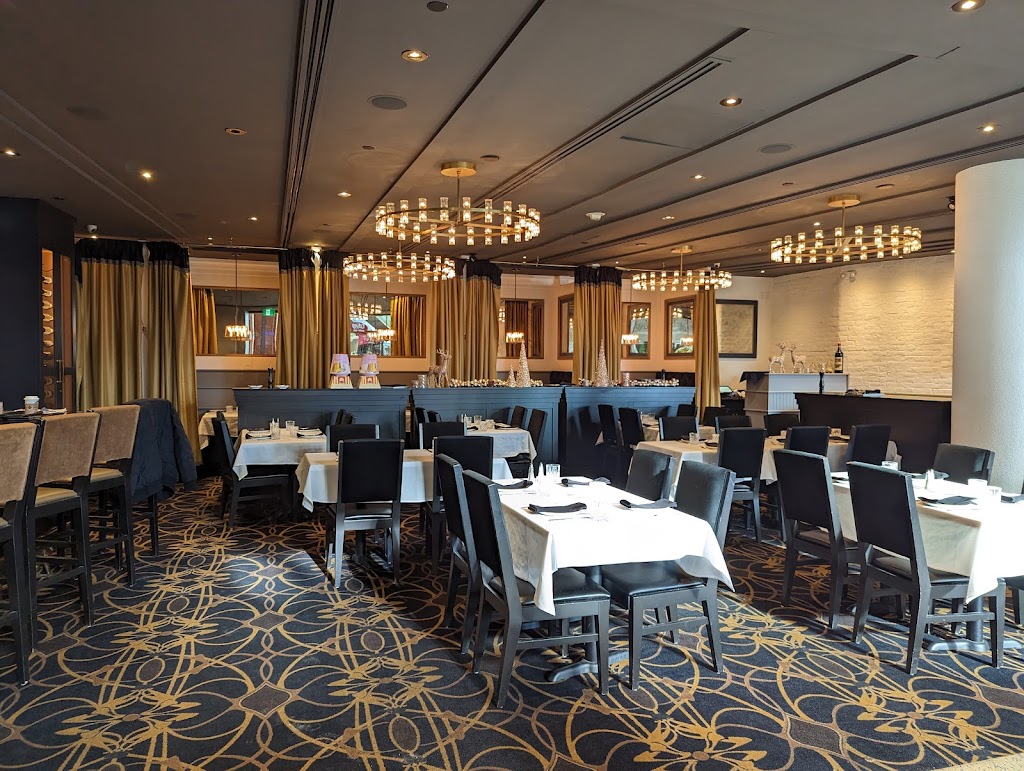 Vittorio's Italian Eatery in Niagara-Falls