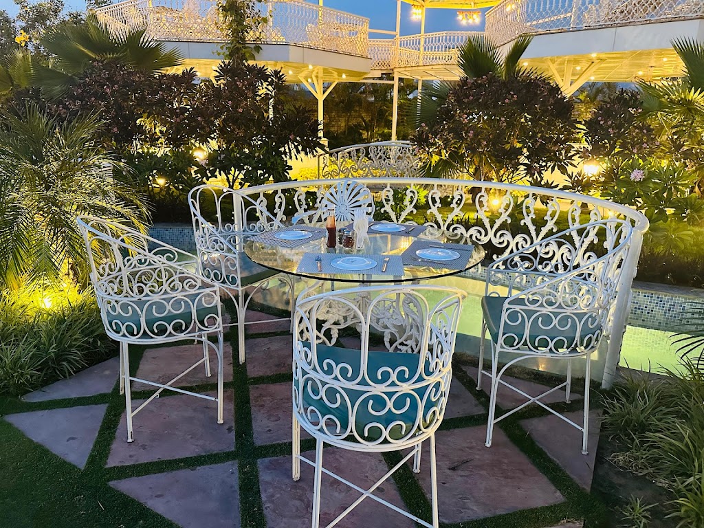 Wildwoods Resort Chandigarh Fine Dine Skybar Resort