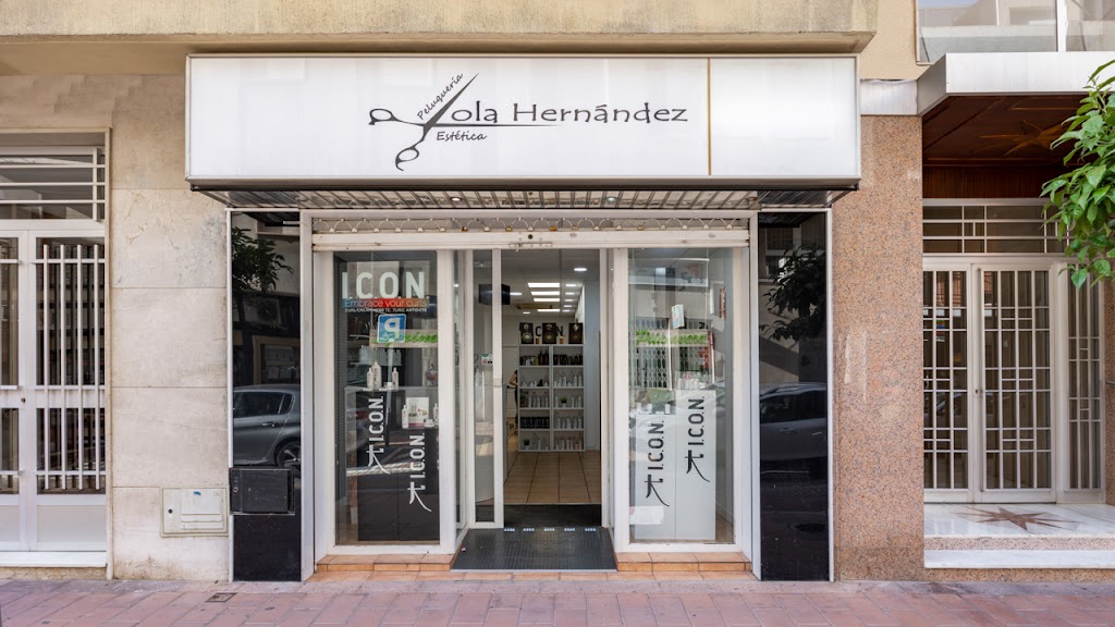 Salon Lola Hernandez